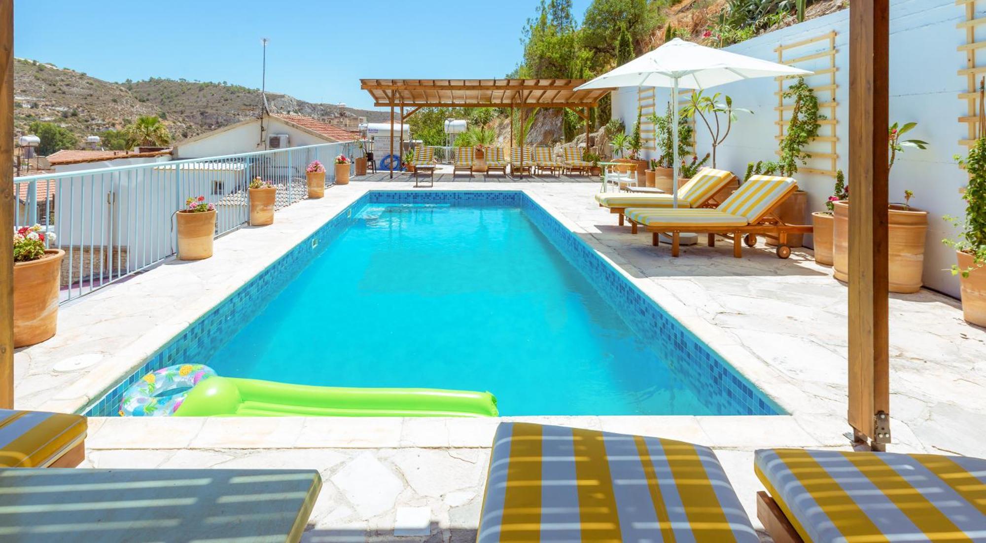 Archondia House - Holiday Apartments With Pool Kalawasos Zewnętrze zdjęcie