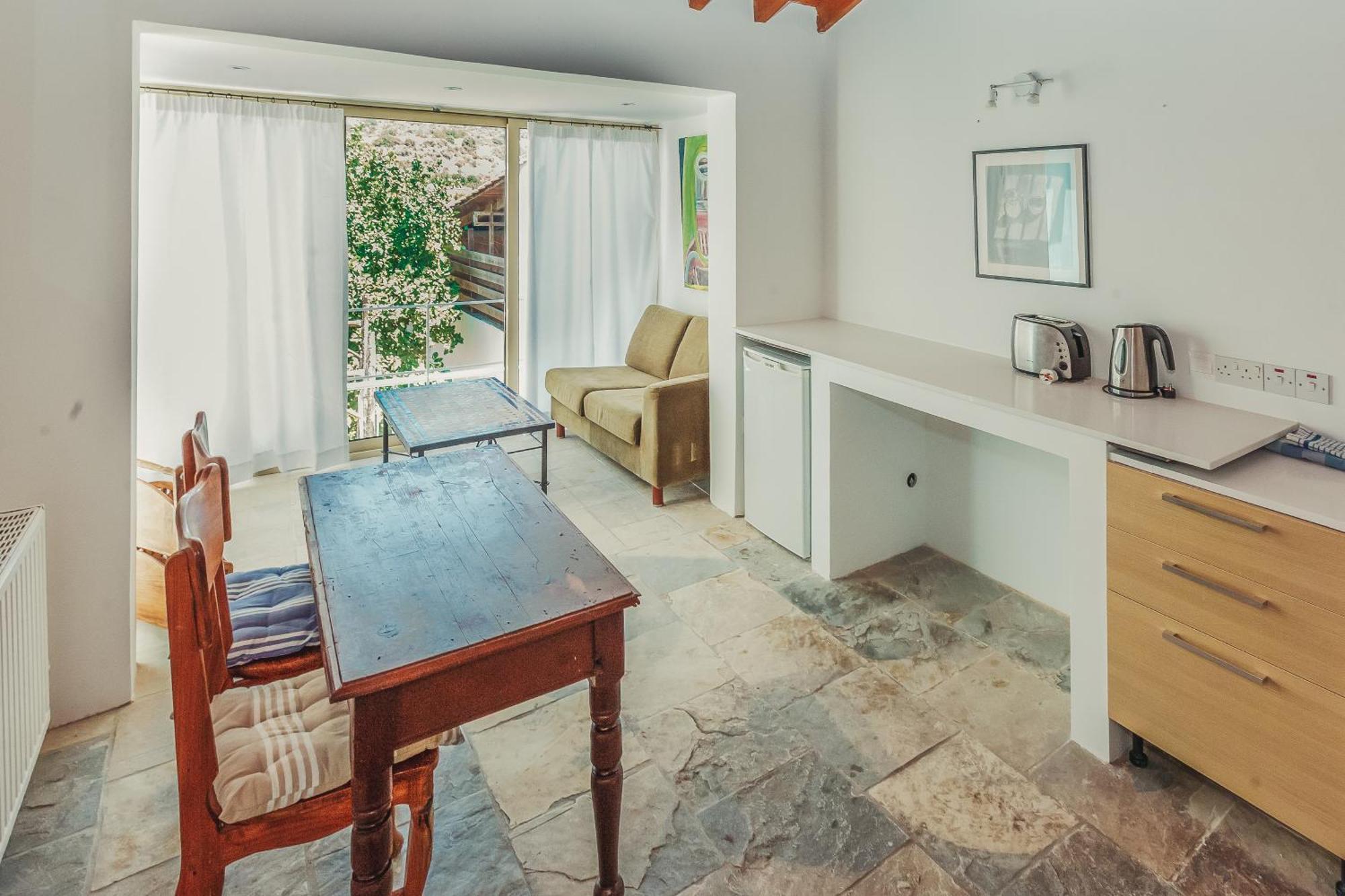 Archondia House - Holiday Apartments With Pool Kalawasos Zewnętrze zdjęcie
